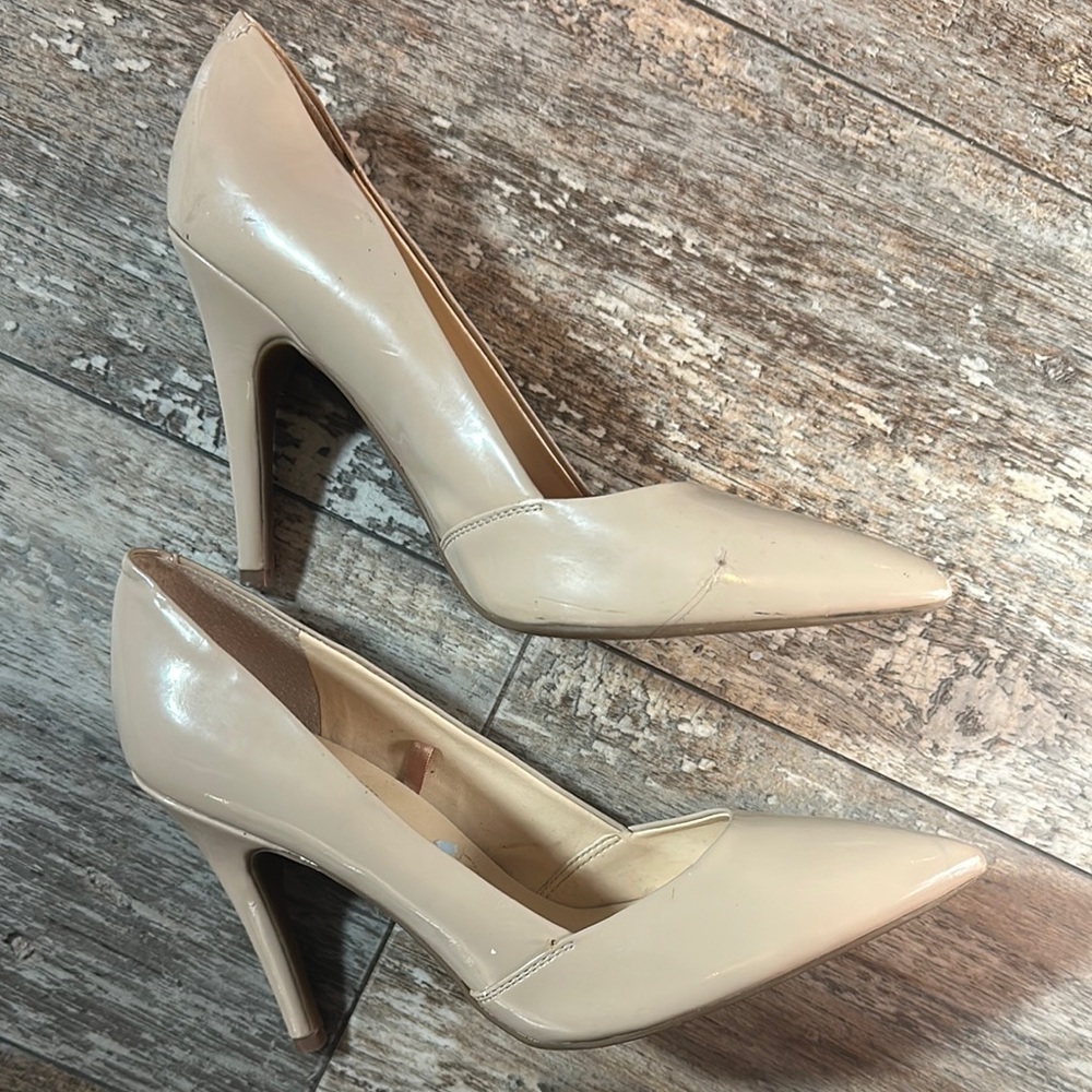 GUESS Elegant NUDE High Heels